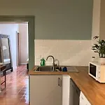 Le Petit Chateau De Apartament