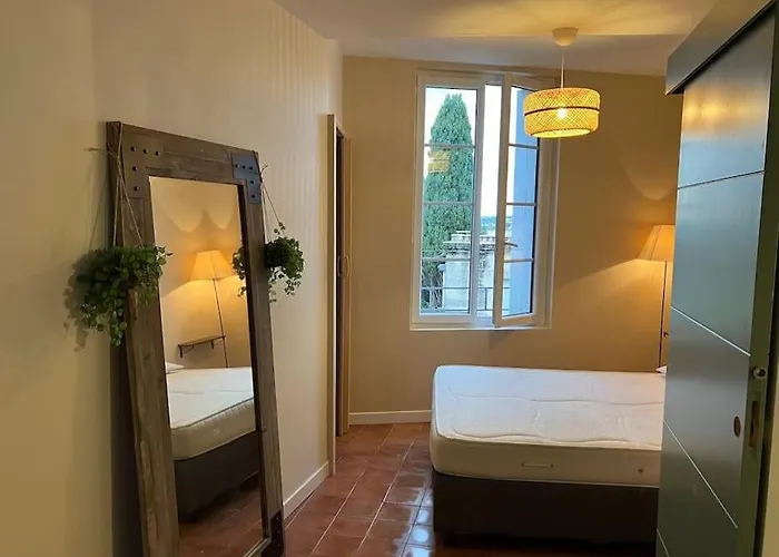 Апартаменты Le Petit Chateau De *
